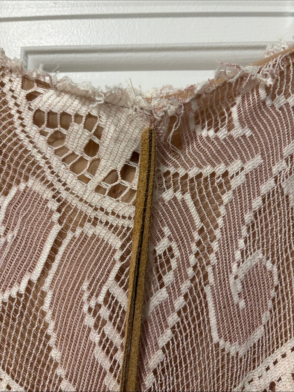 Dolce & Gabbana Women's Lace-Overlay skirt. - Picture 3 of 8